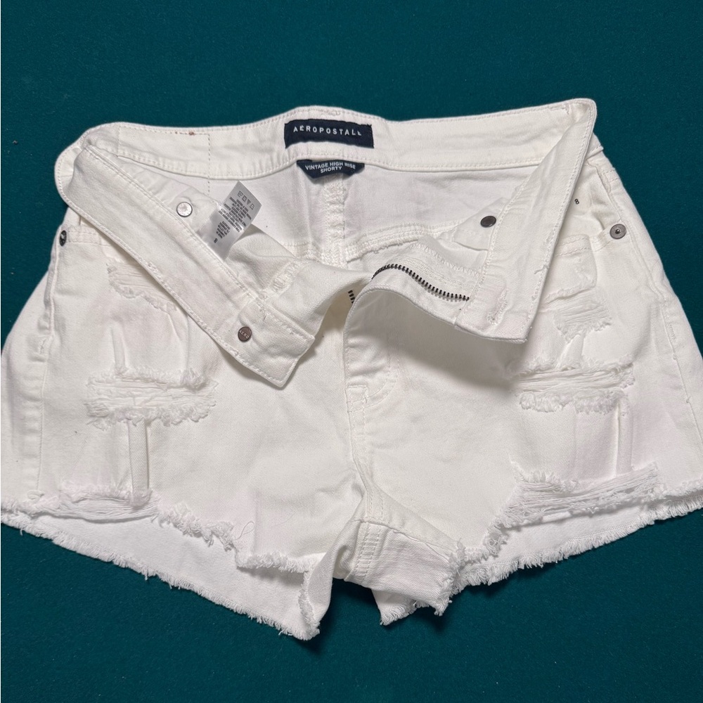 Aeropostale White Distressed Shorts Size 8
